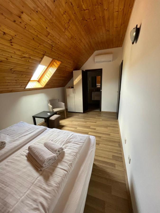 Varlak Vendeghaz Siófok Exterior foto